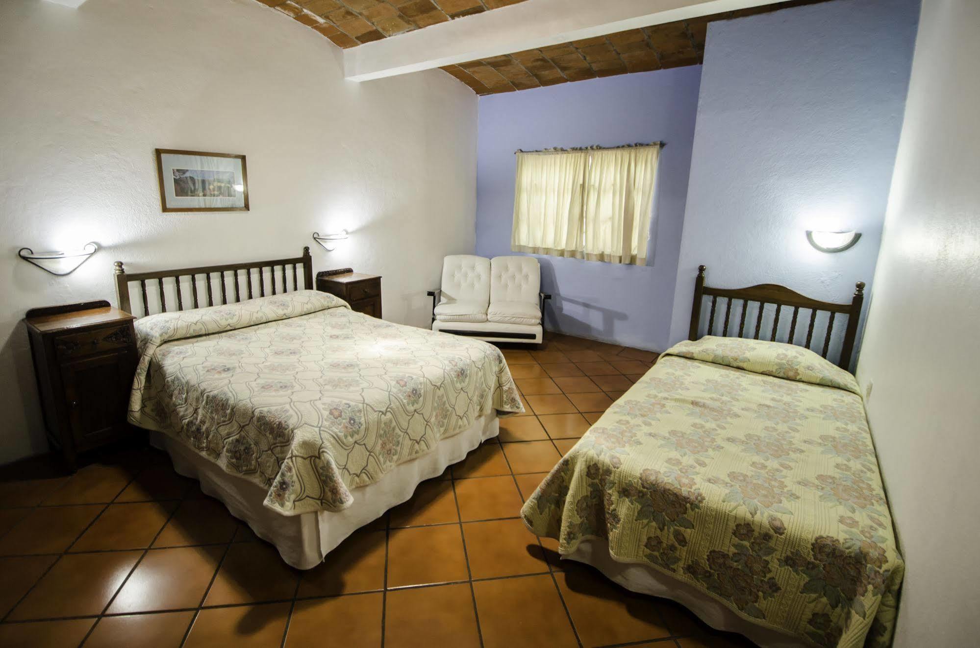 Las Mariposas Hotel & Studios Oaxaca Екстериор снимка